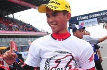 Gerry Salim Juarai Pabrikan Asia 250cc AARC 2017. (rookiescup.redbull.com)