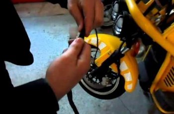 Kabel penghubung roda dan panel speedometer tidak terhubung. (videomoviles.com)
