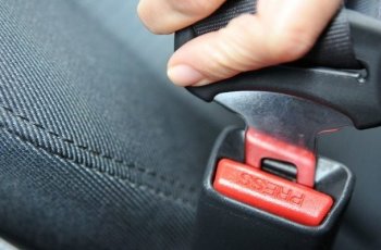 Safety belt . (motormagazinet.no)