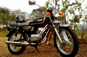 Yamaha RX 100, Sang Legenda yang Mati 