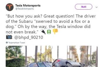 Mobil Subaru seruduk Tesla. (Twitter/@TeslaMotorsports)