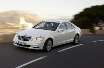 Mercedes-Benz S 400 Hybrid. (Daimler)