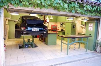 Inspirasi Model Garasi. (Car Buzz)