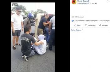 Orang-orang memberikan pertolongan kepada para perawat. (Facebook/I Love Sarawak)