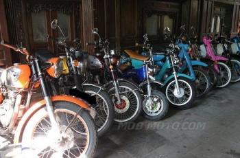 Koleksi motor klasik di Joglo Jeep. (Mobimoto.com/Husna Rahmayunita)