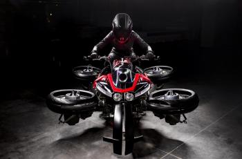 Lazareth La Moto Volante 496. (Lazareth)