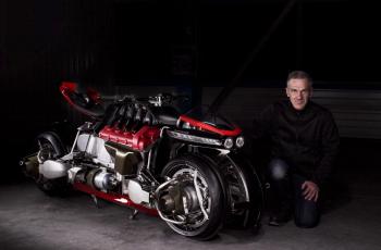 Lazareth La Moto Volante 496. (Lazareth)