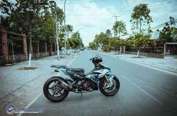 Yamaha MX King yang dimodif ala Kawasaki Ninja H2R. (Instagram/@riderengine)