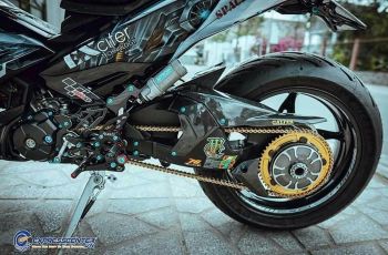 Yamaha MX King yang dimodif ala Kawasaki Ninja H2R. (Instagram/@riderengine)
