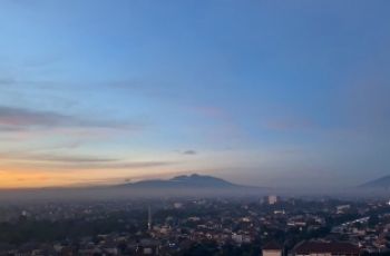 Potret langit Jakarta. (Twitter/@SiiJagoan)