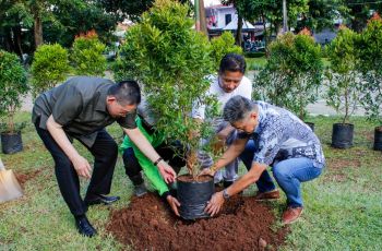 Suara.com Luncurkan Suara Hijau dan Green Media Network, Lakukan Penanaman Pohon di HUT ke-11